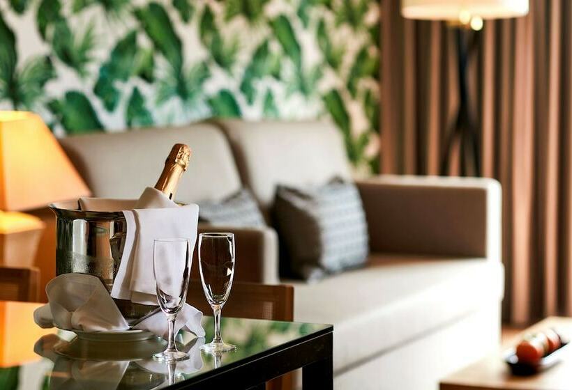 Апартаменты 1 Спальня с Террасой, NH Marina Portimao Resort