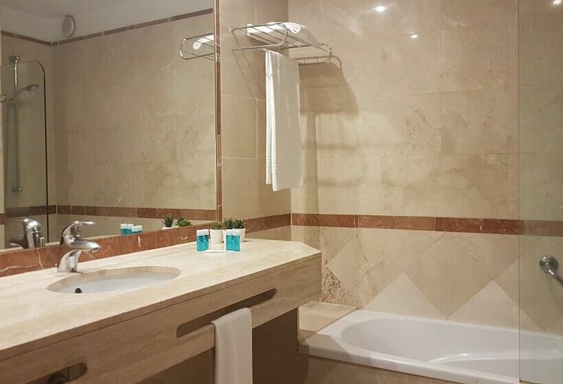 Семейный Номер, Gran Hotel Costa del Sol