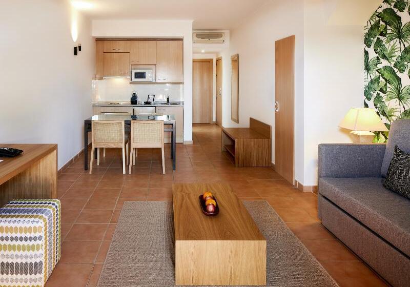Apartamento 1 Dormitorio con Terraza, NH Marina Portimao Resort