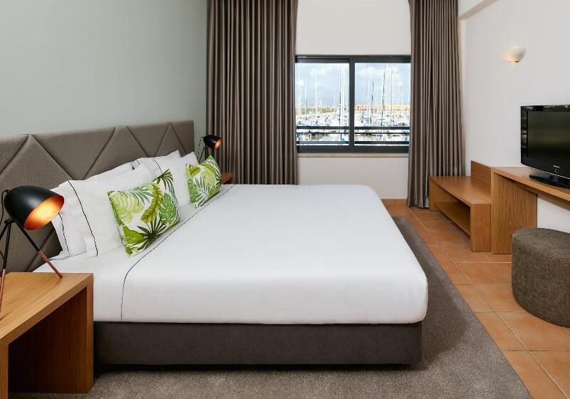 Apartamento 1 Dormitorio con Terraza, NH Marina Portimao Resort
