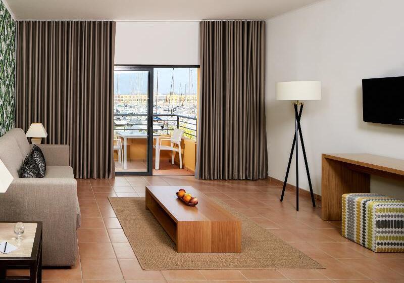 Apartamento 1 Dormitorio con Terraza, NH Marina Portimao Resort