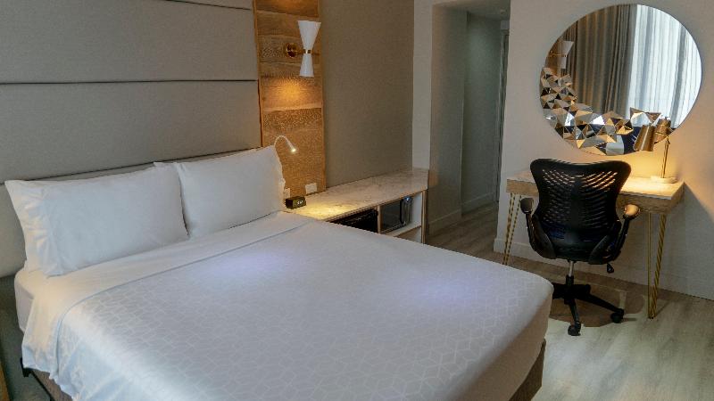 اتاق استاندارد با تخت بزرگ, Holiday Inn Express San Juan Condado, An Ihg