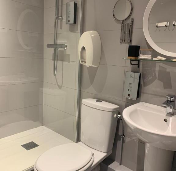 Номер Стандарт Трехместный, Auberge Du Cheval Blanc