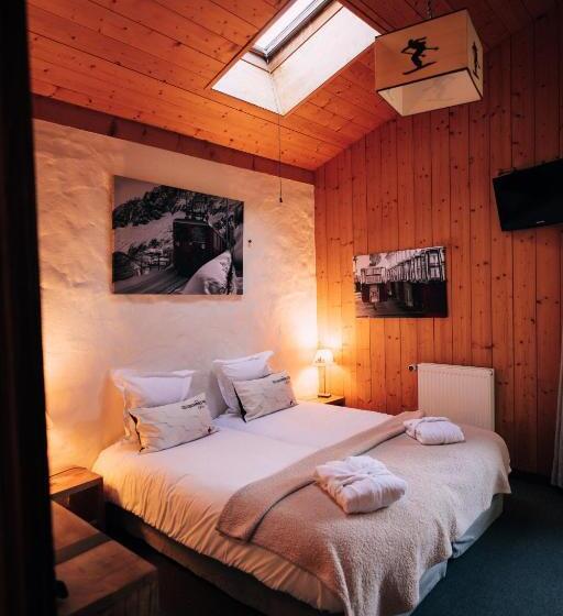 اتاق استاندارد سه تخته با بالکن, Chalet Hôtel Gai Soleil