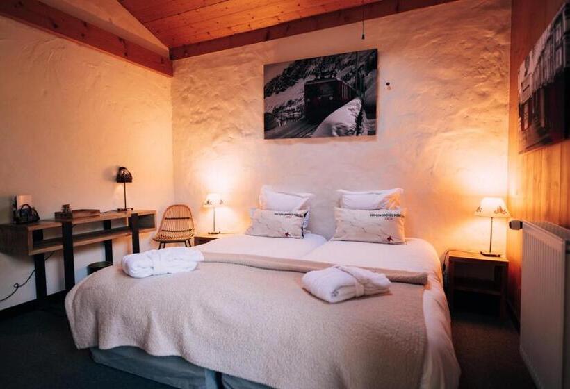 اتاق استاندارد سه تخته با بالکن, Chalet Hôtel Gai Soleil