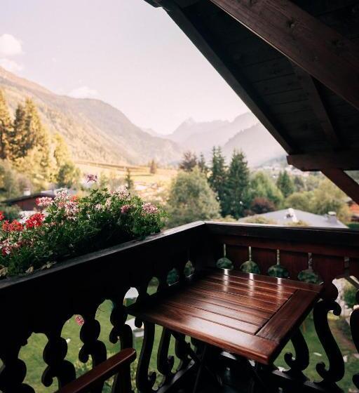 اتاق خانوادگی, Chalet Hôtel Gai Soleil