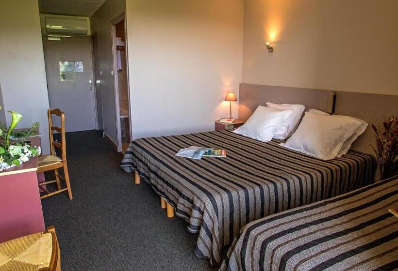 Трехместный Номер Комфорт, Hôtel Les Persèdes
