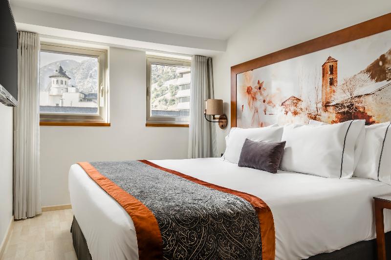 اتاق لوکس سه تخته, Eurostars Andorra