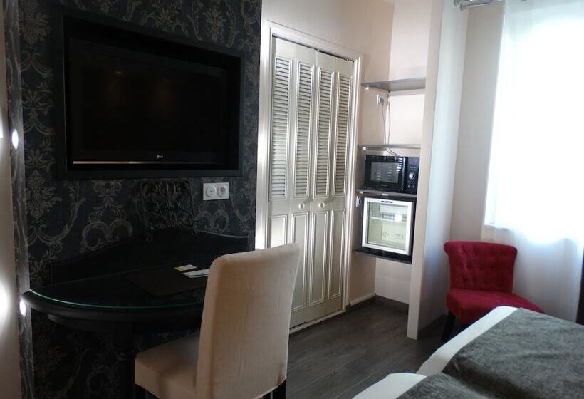 Номер Клуб, Logis Hôtel Le Glacier