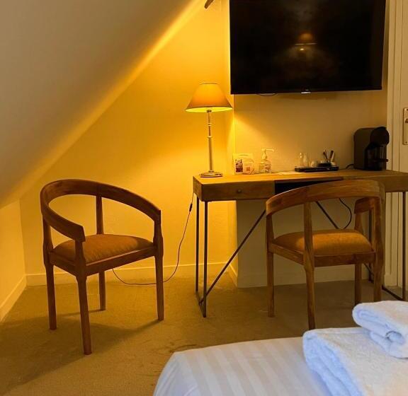 Номер Стандарт, The Originals Boutique, Hôtel Le George, Loches