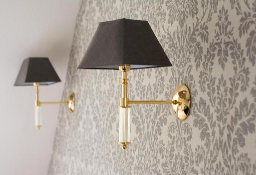 Номер Комфорт, The Originals Boutique, Hôtel Le George, Loches