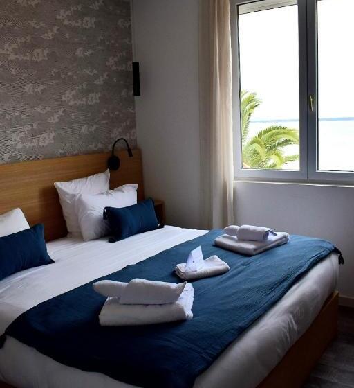 Номер Комфорт Вид на Море, Hôtel L Albatros