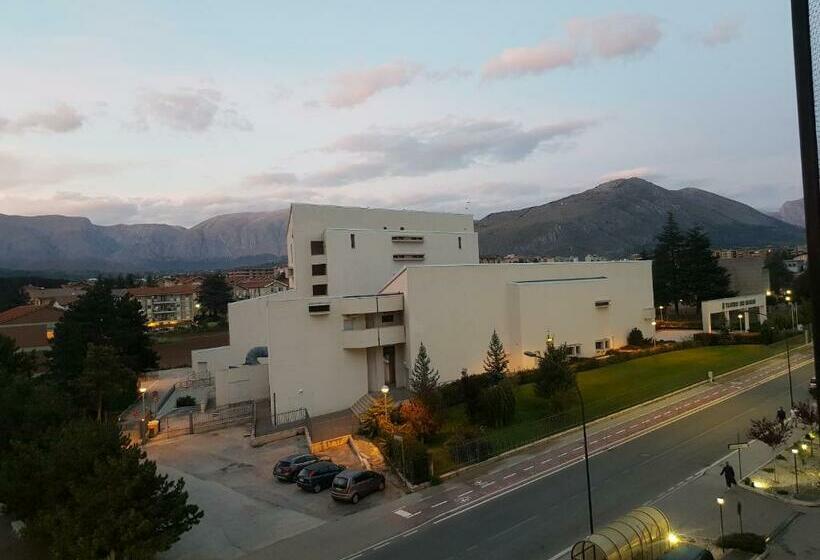 اتاق استاندارد, Il Teatro