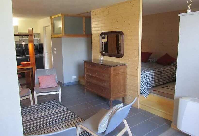 استودیو خانوادگی, B&b Vignalunga