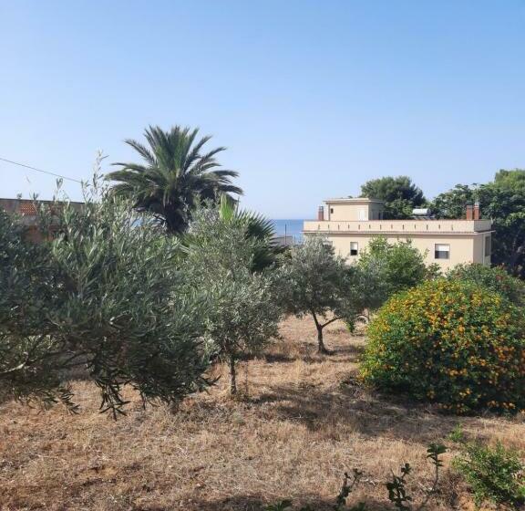 Апартаменты 1 Спальня Вид на Сад, Mediterraneo