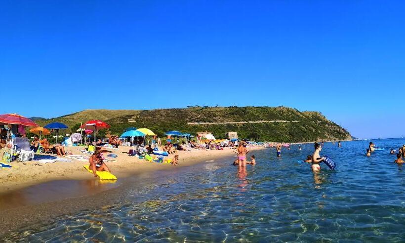 اتاق لوکس با چشم‌انداز دریا, Villa Edwige B&b