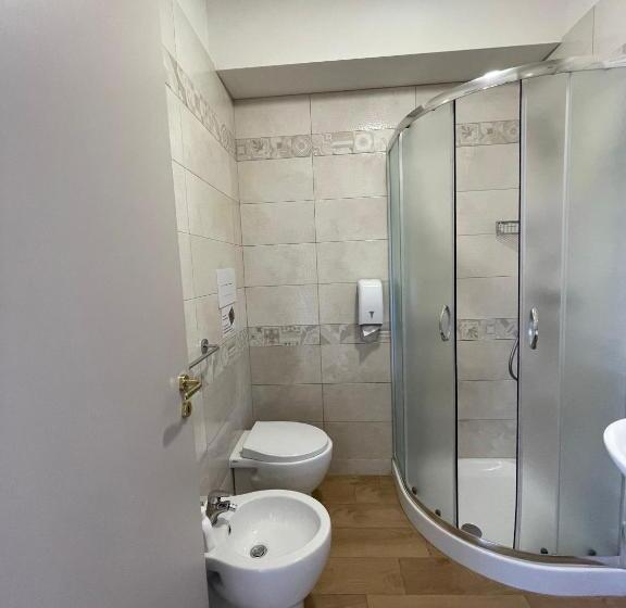 Номер Стандарт с Балконом, B&b Vistamare
