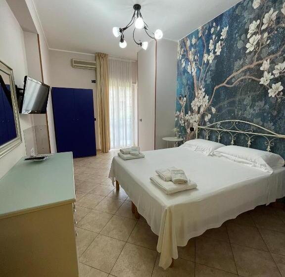 Номер Стандарт с Балконом, B&b Vistamare