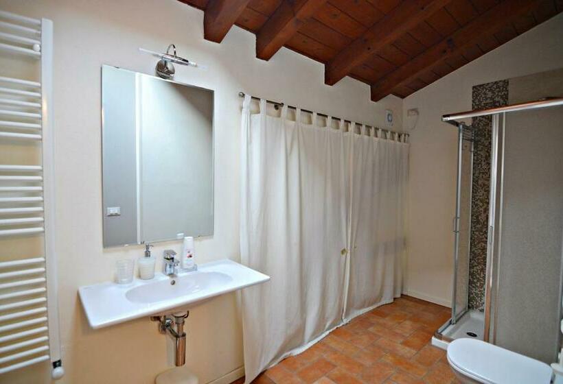 غرفة قياسية فردية, Corte Delle Giuggiole