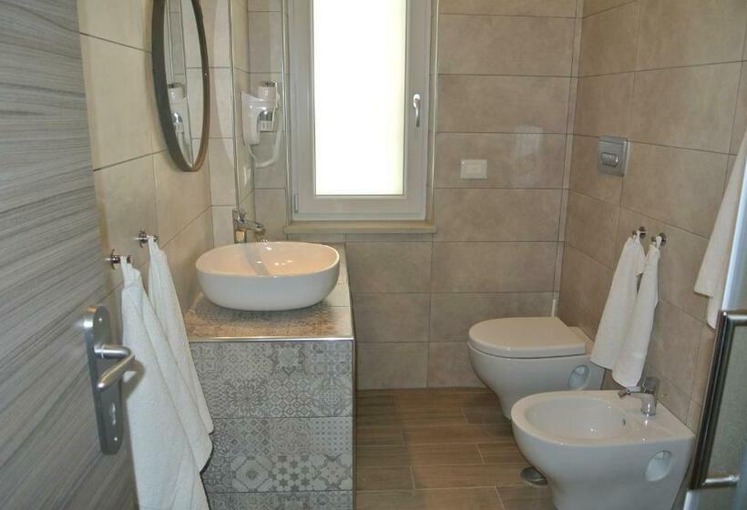 デラックスルーム, Quattordici B&b