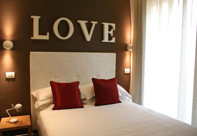 Номер Economy, Select Suites & Spa   Apartments