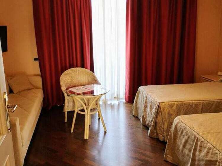 اتاق استاندارد سه نفره, Serravalle Golf