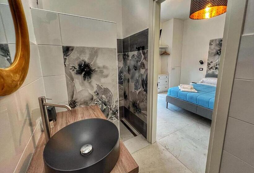اتاق لوکس, A Casa B&b