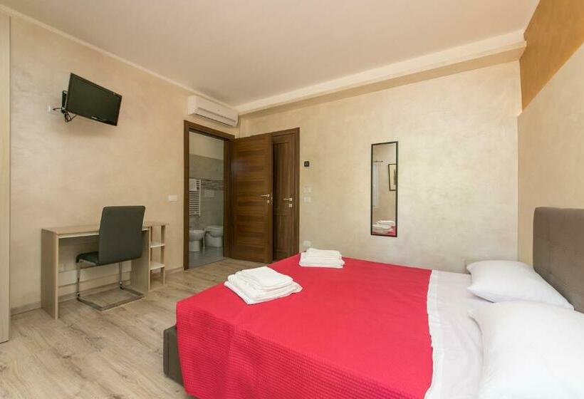 اتاق لوکس, Red Lion Guest House
