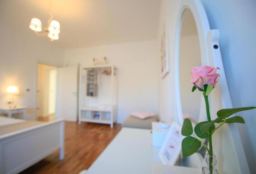 Полулюкс Повышенной Комфортности, B&b Dimora Rossipinti
