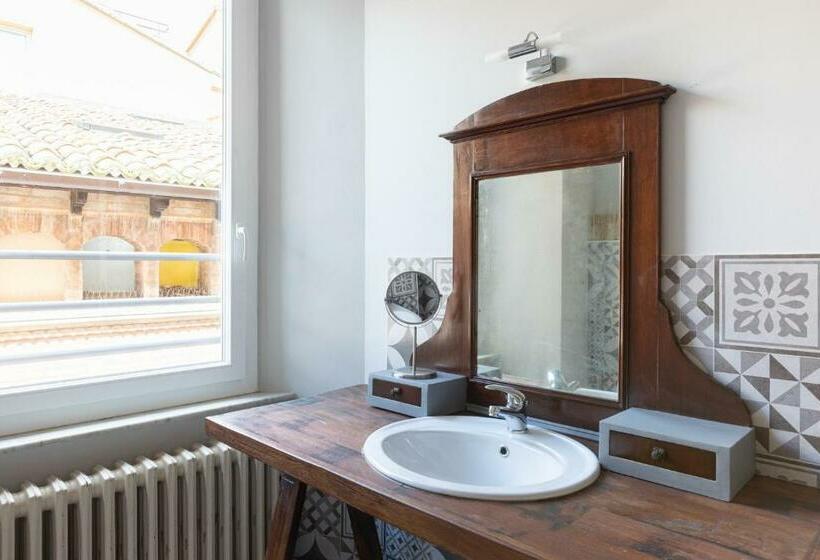 اتاق لوکس, Attico Luce B&b