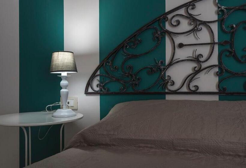 اتاق استاندارد چهار تخته, Villa Alemi