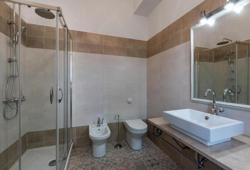 اتاق استاندارد سه تخته با بالکن, Villa Alemi