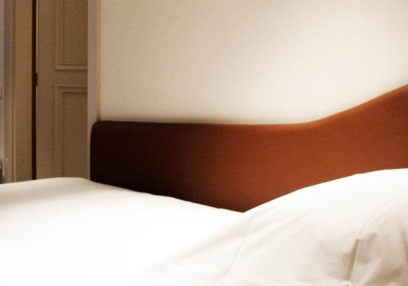 اتاق استاندارد یک نفره, Albergo Santa Chiara
