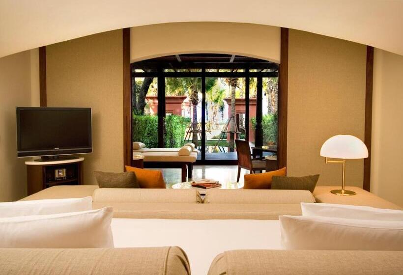 Люкс с Бассейном, Hyatt Regency Hua Hin