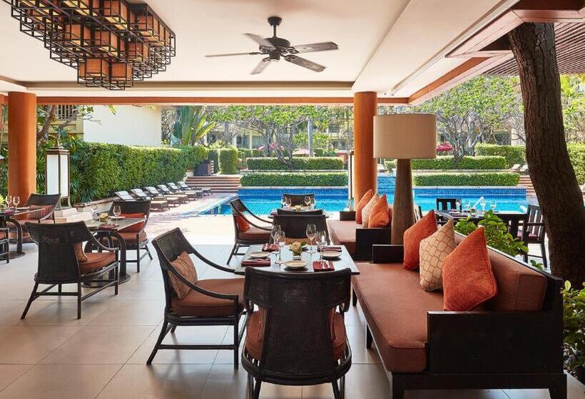 Номер Клуб Кровать Кинг, Hyatt Regency Hua Hin