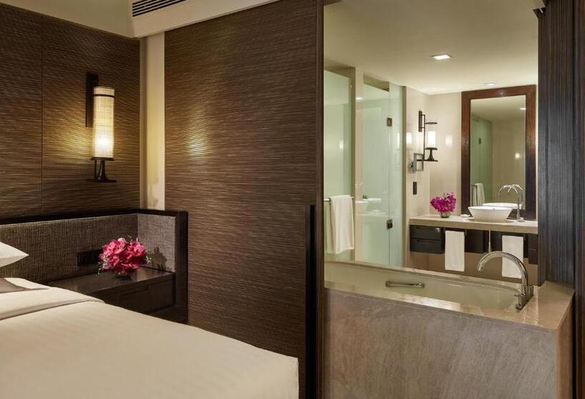 Номер Клуб, Hyatt Regency Hua Hin