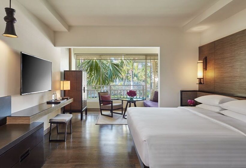 Номер Клуб, Hyatt Regency Hua Hin