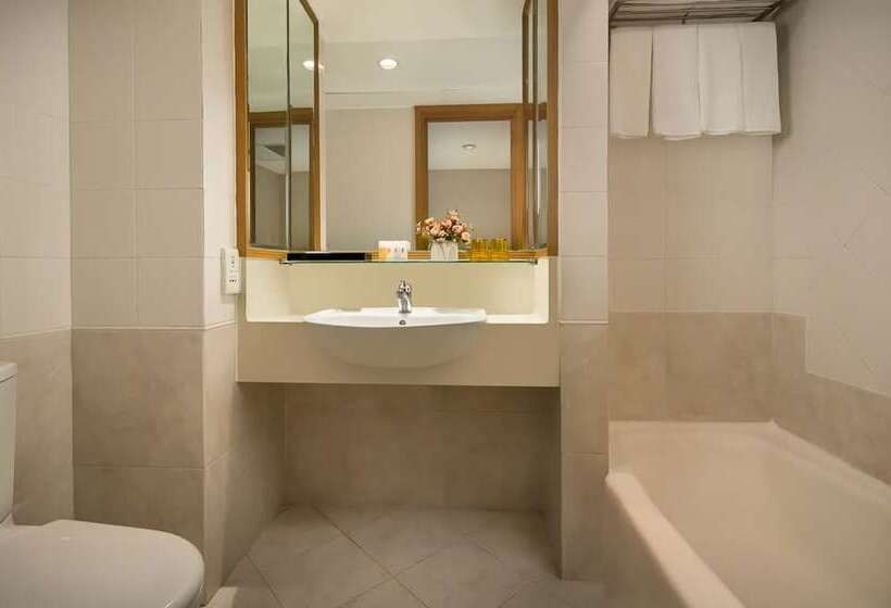 اتاق استاندارد با چشم‌انداز, Ramada Hong Kong Grand View