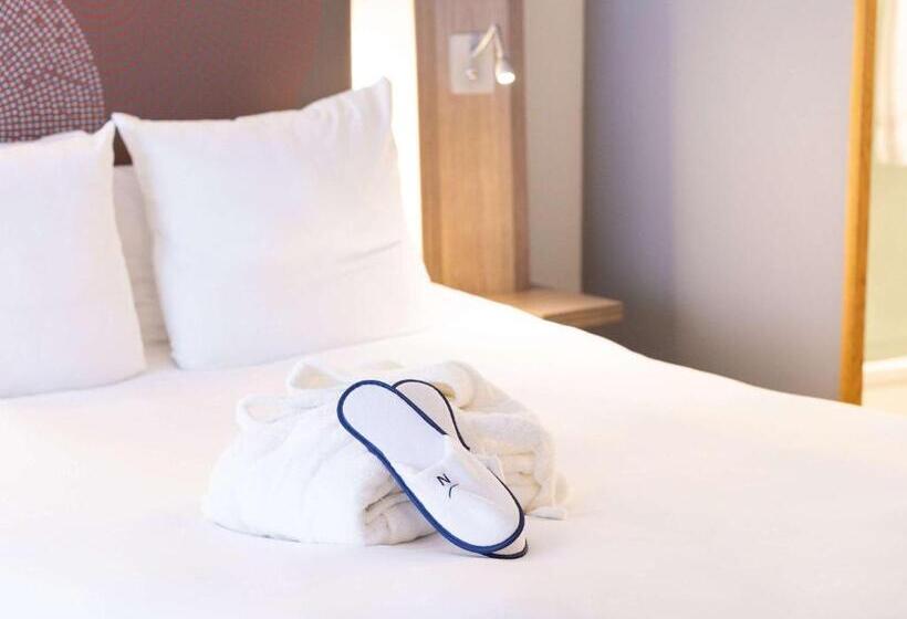 行政三人间, Novotel Mechelen Centrum