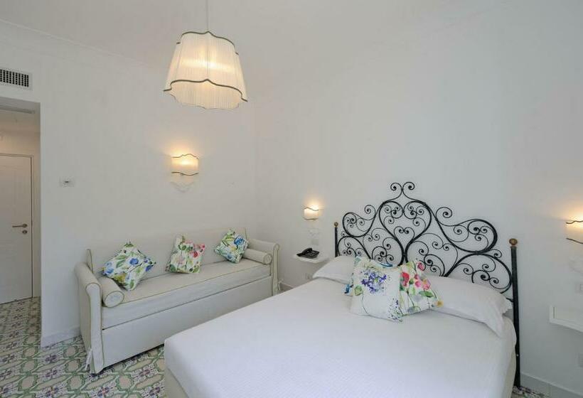 اتاق استاندارد با وان آب گرم, Villa Guarracino Amalfi