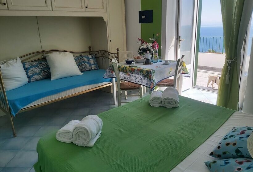 Triple Room Sea View, Residenza Gennaro