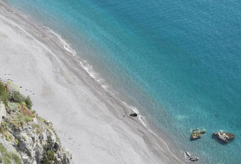 Triple Room Sea View, Residenza Gennaro