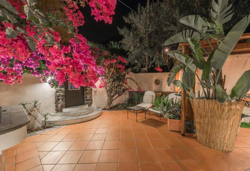 سوئیت 2 خوابه, Villa Mariella Pittorino   Camere In B&b