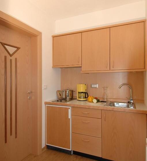 带1个卧室的带阳台的公寓, Appartements Schmied Hans