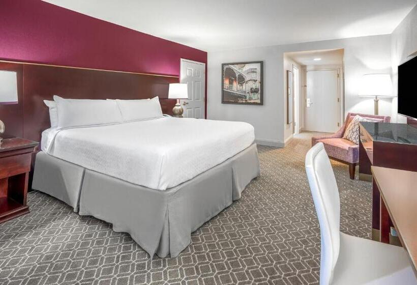 חדר סטנדרט עם מיטת קינג, Astor Crowne Plaza  Corner Of Bourbon Street