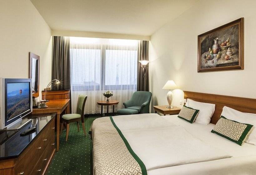 Номер Superior, Danubius Hotel Hungaria City Center