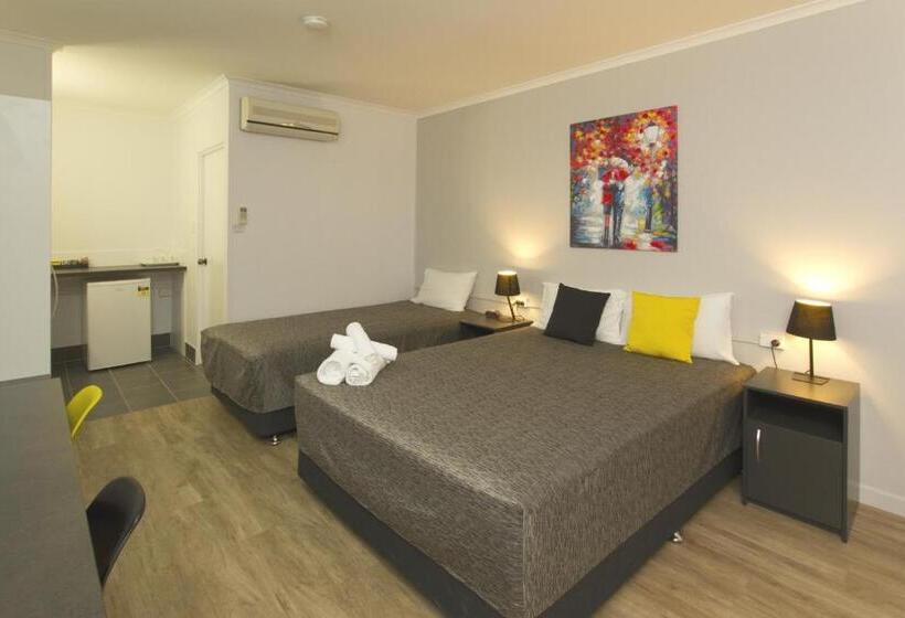 패밀리 룸, Glenmore Palms Motel