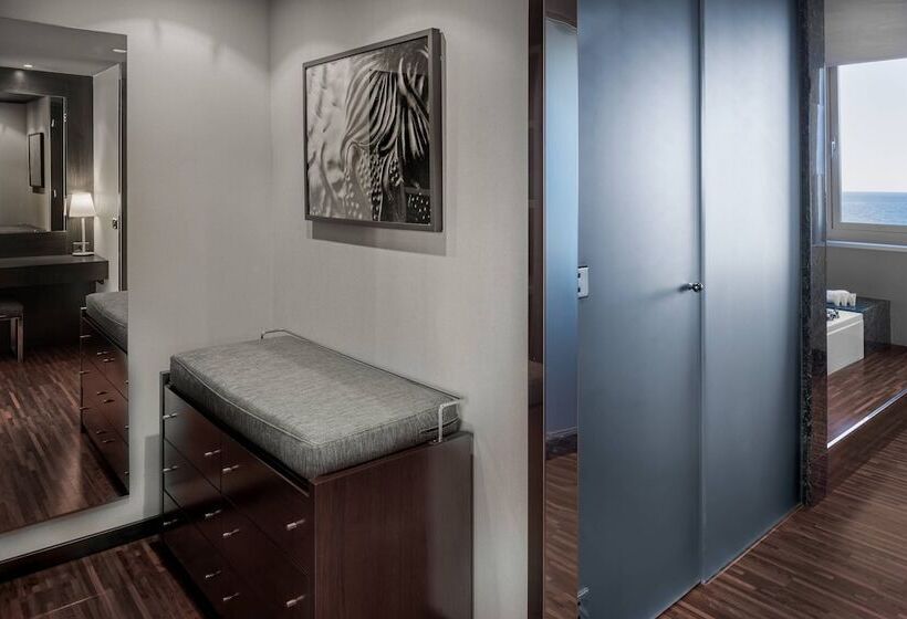 Люкс, Leonardo Royal Hotel Barcelona Forum