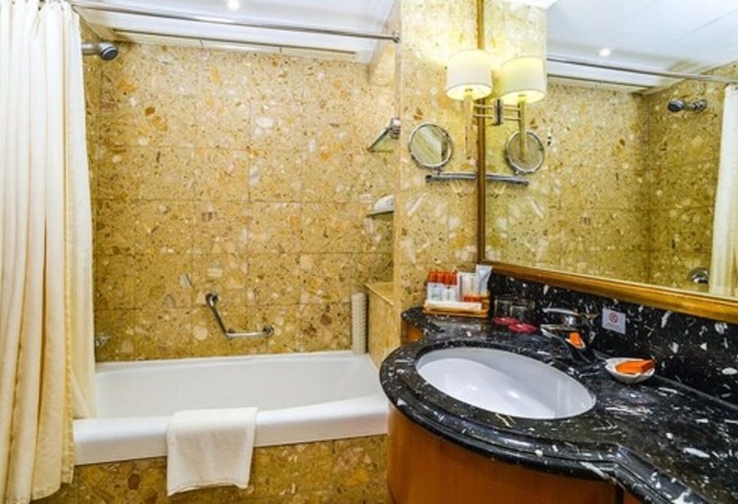프리미엄 룸, Crowne Plaza Qingdao, An Ihg