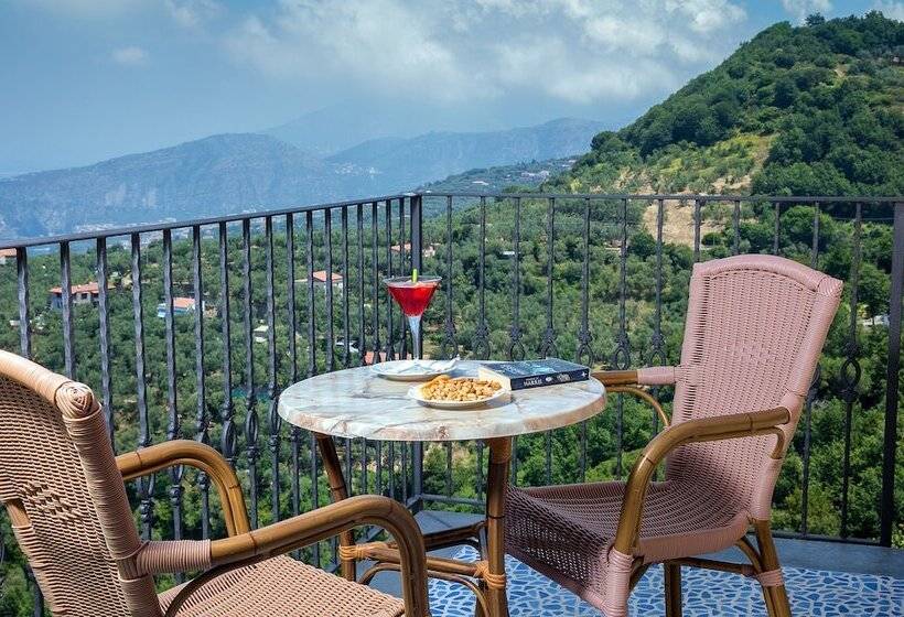 Номер Стандарт Вид на Море, Grand Hotel Due Golfi